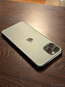 iPhone 11 Pro 64GB Midnight Green - 2