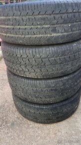 Letné pneu 235/65 r16c - 2