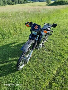 suzuki dr650 - 2