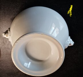 Servírovacie taniere, porcelánové misy. - 2