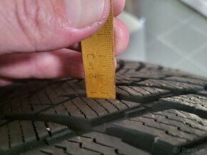 Nokian Pneu 245/40 r19 zimné - 2