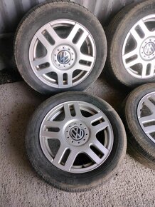 4ks.alu disky orig. VW 5x100 r16 - 2