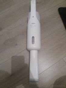 Predám vysávač Xiaomi Mi Light - 2