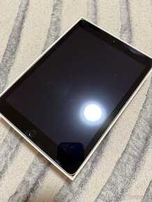 Apple iPad 128GB, 5th generation 2017 - 2