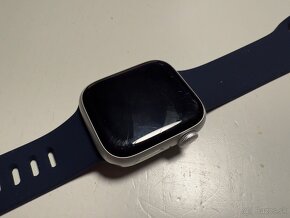  Apple Watch 8 41 mm strieborné - 2