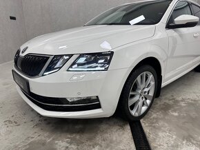 Škoda Octavia Combi 2.0 TDI Style DSG Key Less SR - 2