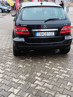 Mercedes-Benz B - 2