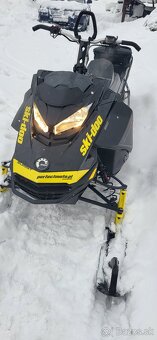 Predám ski doo summit 850R 154rev - 2