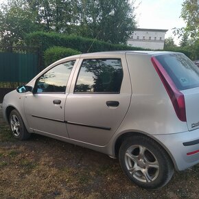 Predám Fiat Punto 1.2 benzín, 8 V, 4 valec, 44 kW, r.v.2008 - 2