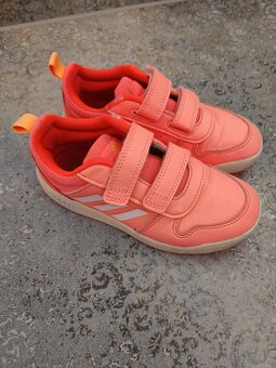 Tenisky Adidas v.30 - 2