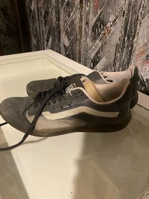 Vans 42 - 2