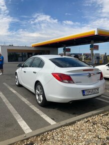 Opel Insignia - 2