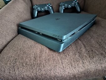 Ps4 slim ,1 TB. - 2