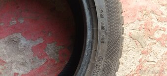 zimna pneumatika 245/45 R18 - 2