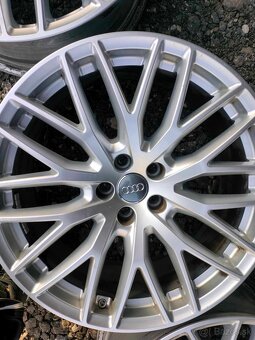 4ks alu disky orig. Audi 5x112 R20 - 2