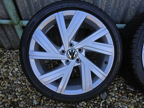 5x112 R18 VW Bergamo 225/40 R18 - 2