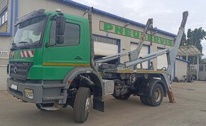 Predám Mercedes-Benz AXOR 1823 E3 4x4 reťazový nosič kont. - 2