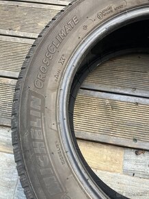 ——Zimne pneu 205/55 R16 Michelin - 2