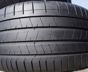 325/35 R22 Pirelli PZero 2022 - 2