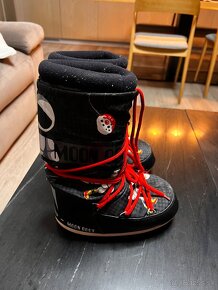 Moonboots - 2