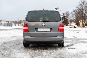 Predám VW Touran 1.9 TDi Highline 2005 s VAM R1 - 2