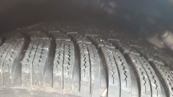 Zimné pneumatiky 235 / 45 R18 Goodyear + Bridgestone sada 4 - 2