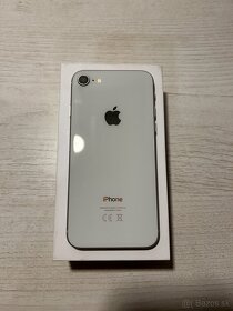 Apple iPhone 8 Silver 64 GB - 2