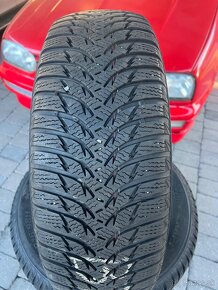 Zimme Kumho  Wintercraft 215/65 R16 - 2