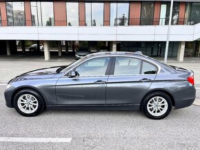 BMW Rad 3 318 xDrive Top stav - 2