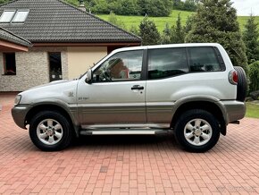 NISSAN TERRANO 2,7TD - 2