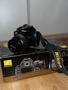 Nikon D40 - 2