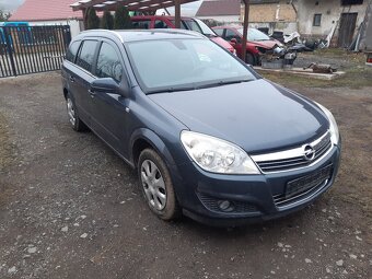 Opel Astra H combi 1,6i - 2