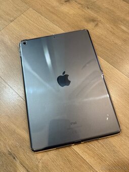 Apple iPad 8 32GB 10.2" (2020)+ sklo + nový obal-dobrý stav - 2