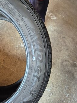 letne pneu 235/55 R19 - 2