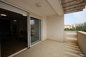 ☀Vodice(HR) - Apartmán v novostavbe 67 m2 so záhradou - 2