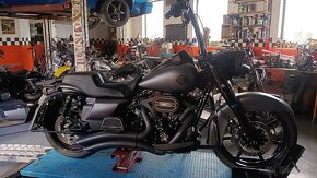 Harley Davidson vance and hines - 2