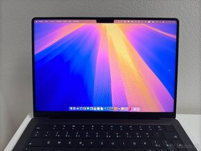 MacBook Pro 14” M3 Pro Space Black - záruka 06/2026 - 2