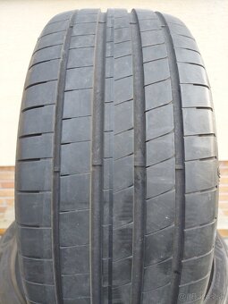 235/40 r19 96y - 2