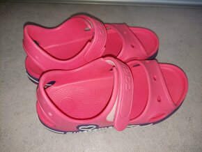 dievčenské gumené sandále (veľkosť 31/32) - 2