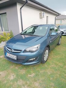 Opel Astra Sport Tourer - 2