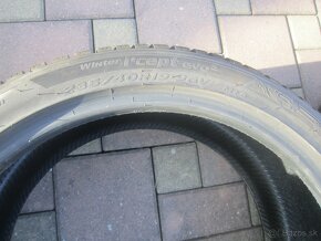 235/40R19 96V zimne pneu Hankook dezen 4x7mm. mierne poškode - 2