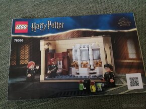 LEGO Harry Potter 76386 Bradavice - 2