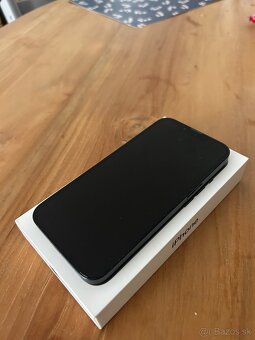 iPhone 13 Midnight 128GB - 2