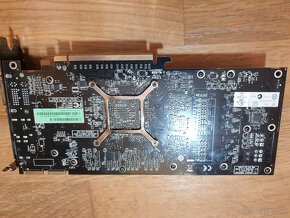 ATI Radeon HD8500 - 2