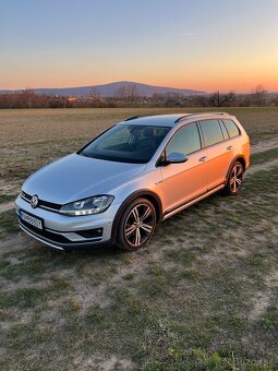 VW GOLF VII VARIANT 2.0TDI DSG - 2