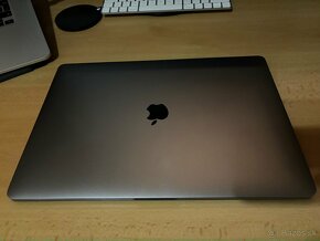 Apple MacBook Pro 15,4" - 2