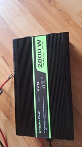 Menič napätia 12/230 v 2000/4000W - 2