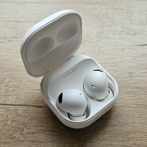 Samsung Galaxy Buds2 Pro biele - 2