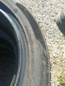 235/50r18 - 2