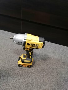 DEWALT DCF 900 - 2